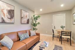 Creekside Suite | 1BD Cozy Home near Downtown PH - Image 2