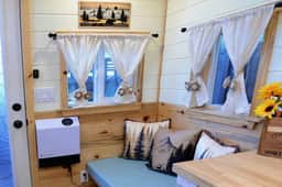 Tiny Paradise | 1-BD 1-BTH Mountain Suite - Image 4