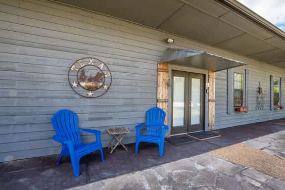 The Pickwick Perch | Cozy 2BD Near Lake - Image 1