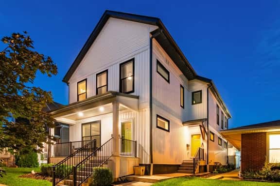 Buckeye South | 3BR 3.5BA w/ Hot Tub + Arcade - Image 1