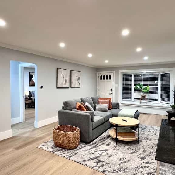 Urban Oasis | 3BD 2BTH Gorgeous Home - Image 1