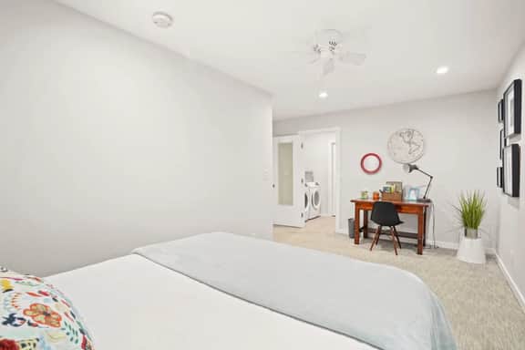 Suite Retreat | 1BD-1BTH Close to Downtown - Image 4