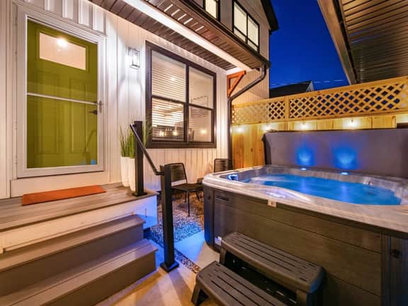 Buckeye South | 3BR 3.5BA w/ Hot Tub + Arcade - Image 2