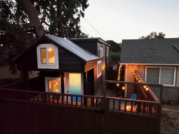 Tiny Paradise | 1-BD 1-BTH Mountain Suite - Image 3